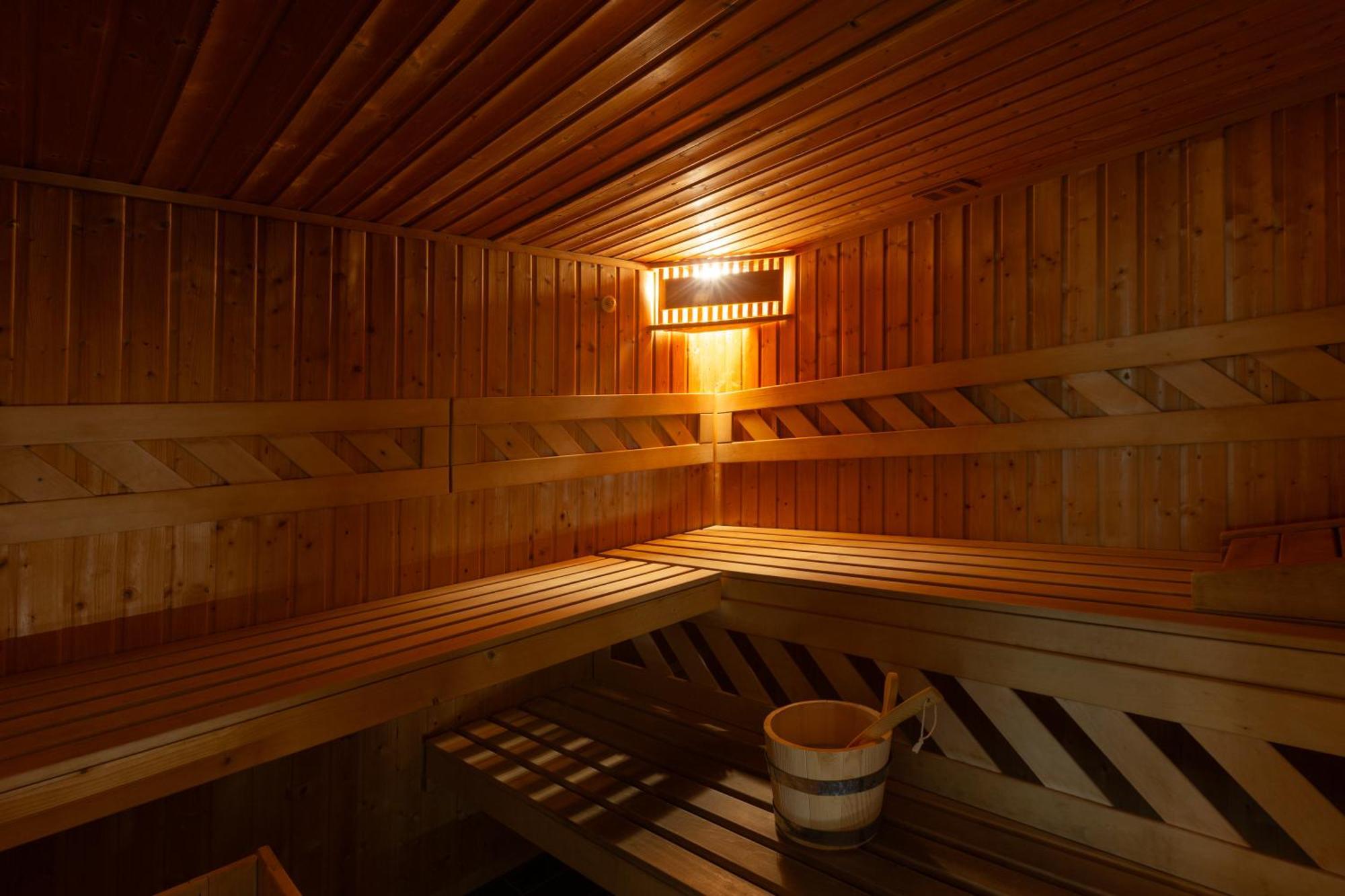 Ai Pozzi Village Resort & Spa Лоано Екстериор снимка