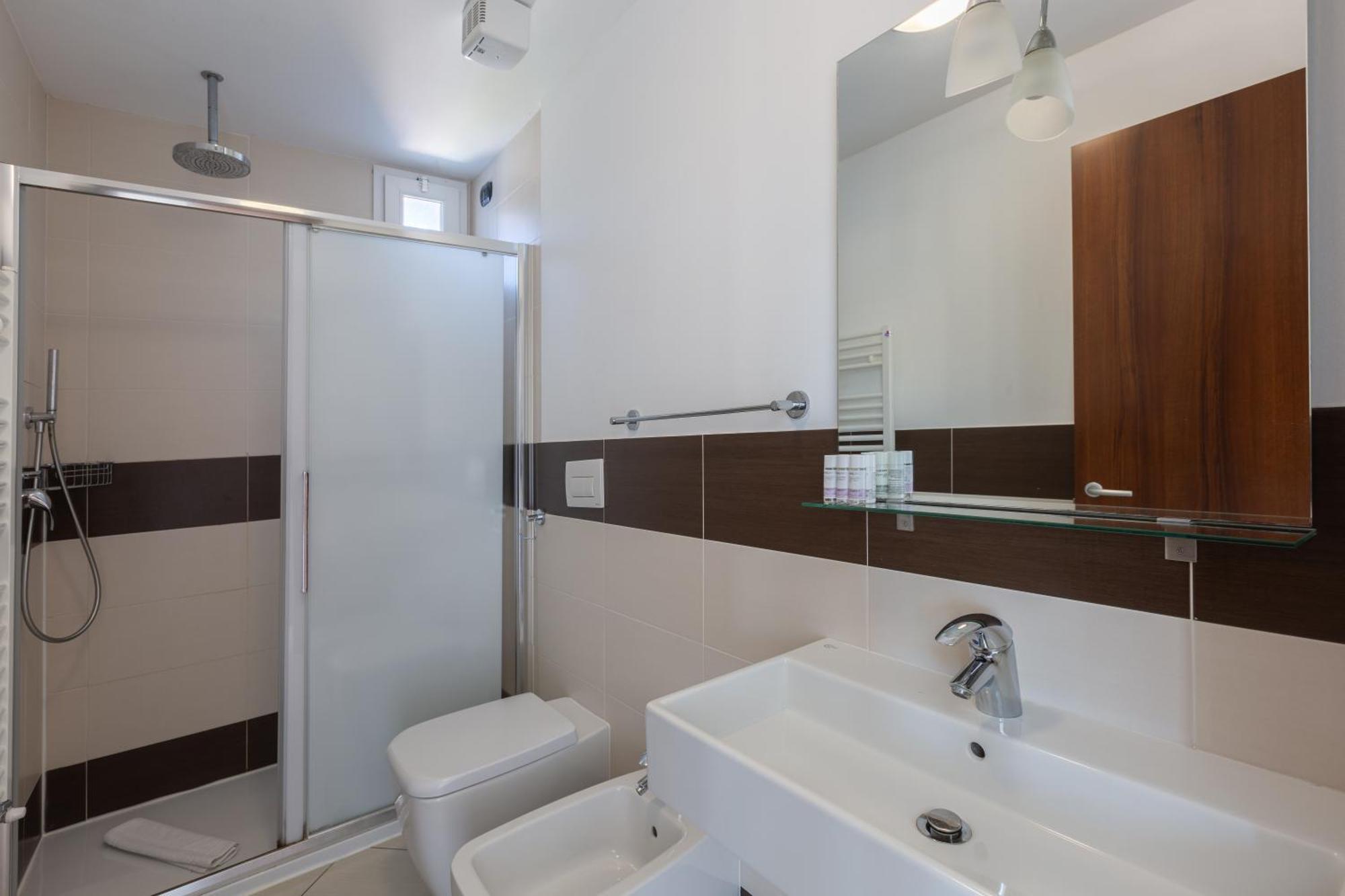Ai Pozzi Village Resort & Spa Лоано Екстериор снимка